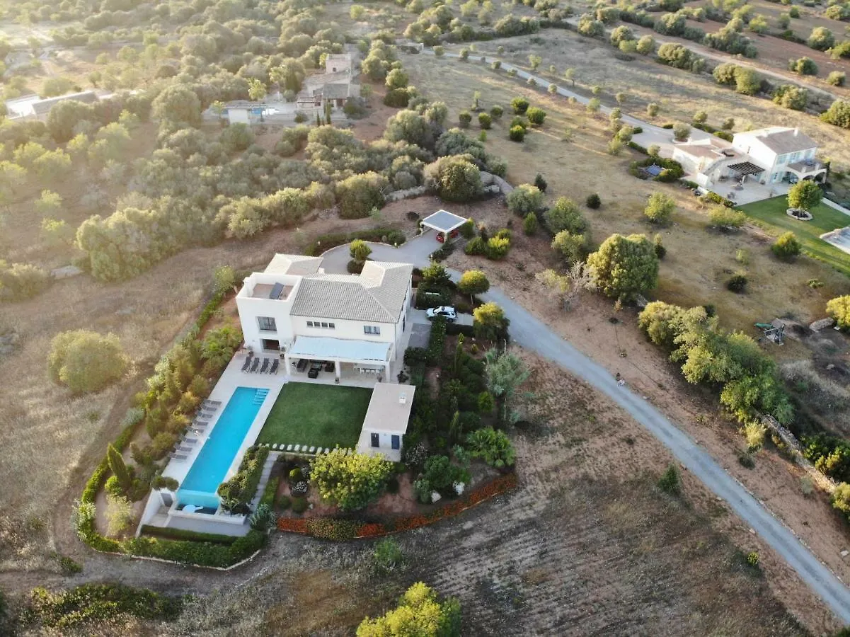 Villa Can Paulo Сантаньи
